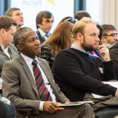 Mit Blick auf zukünftige Möglichkeiten: Teilnehmer der Erasmus+ Konferenz in Berlin