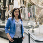 Gayane Asatryan im Berliner Museum für Naturkunde