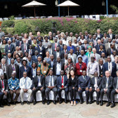 Gruppenbild der Alumni in Nairobi.